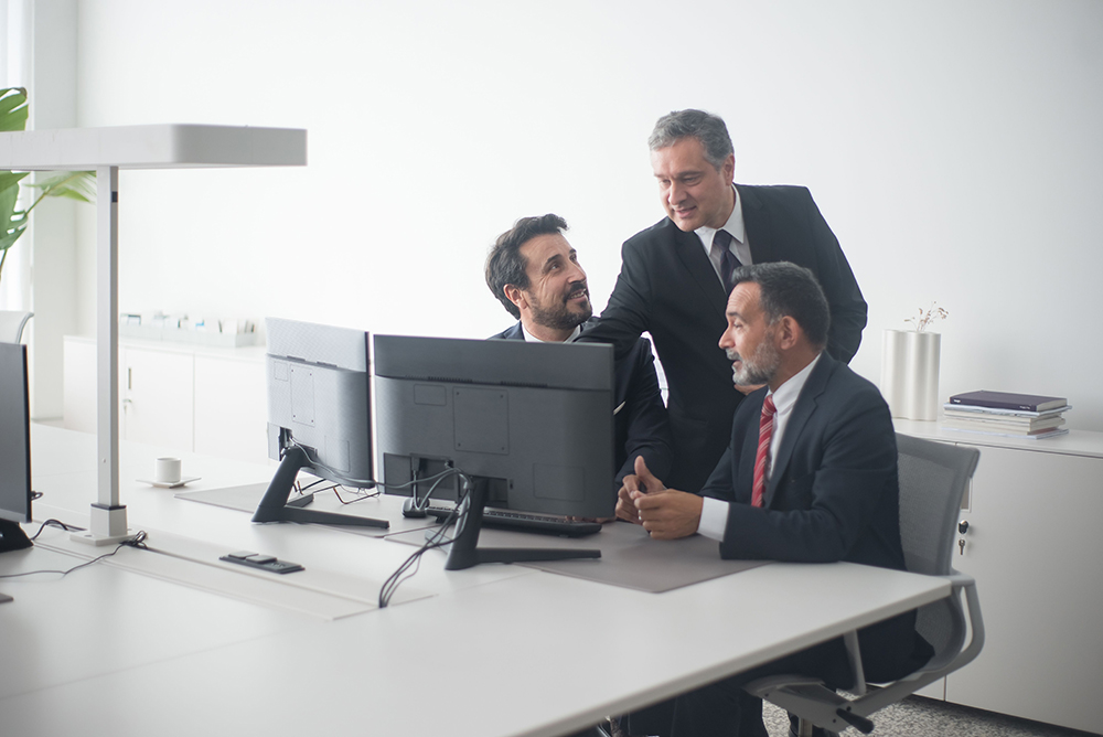 Männer im Büro