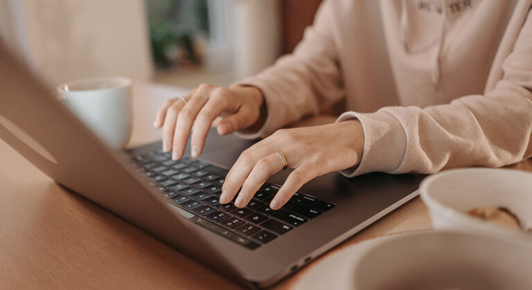 Kununu Score am Laptop